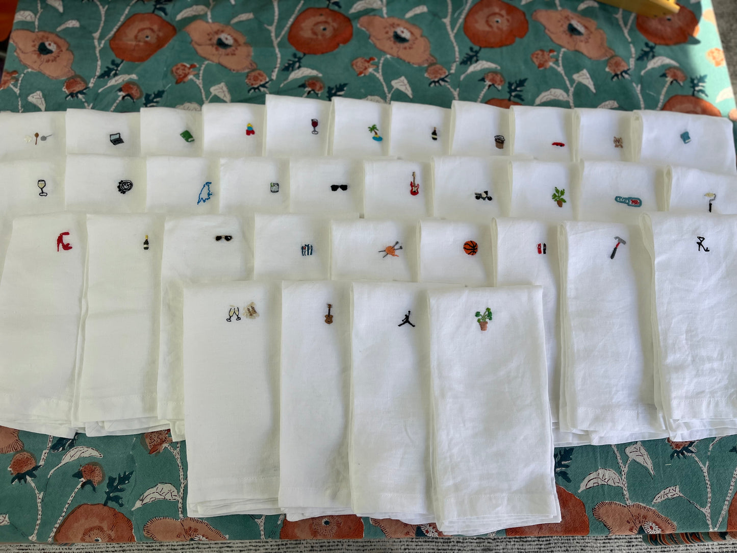 SETS Custom personalised hand embroidered linen napkins for wedding, bridal, party, gifts